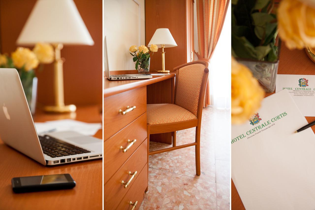 Hotel Curtis Centrale Alassio Eksteriør bilde