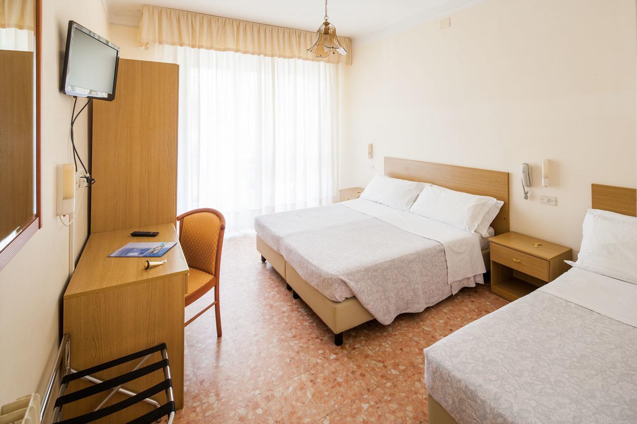 Hotel Curtis Centrale Alassio Rom bilde